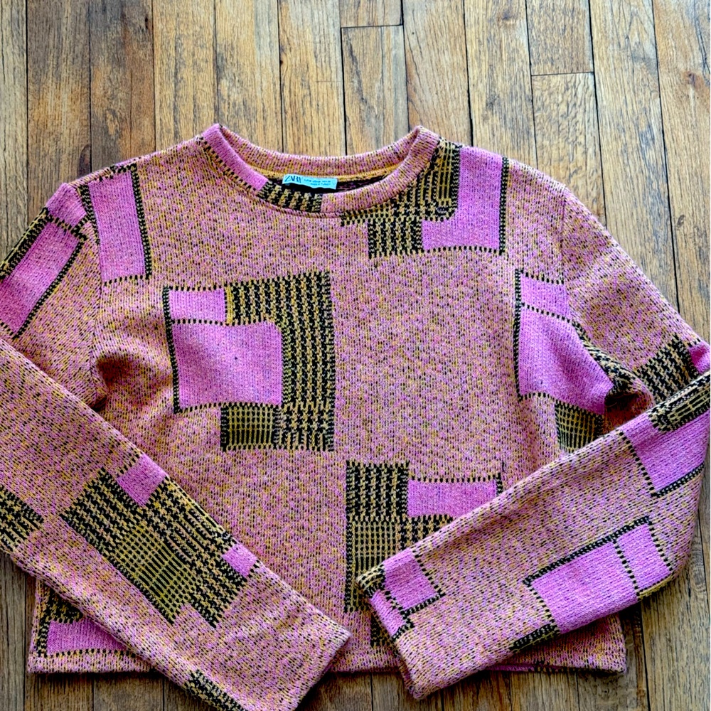 Zara Pink and Brown Crew Neck Sweater with Geometric Patterns